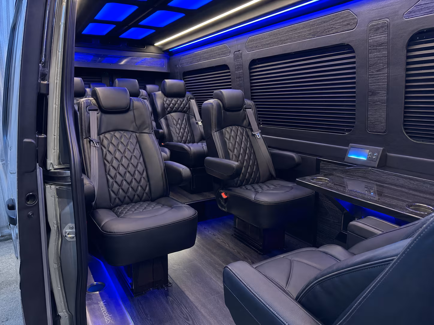 Dallas Airport Shuttle & Transportation onboard seating