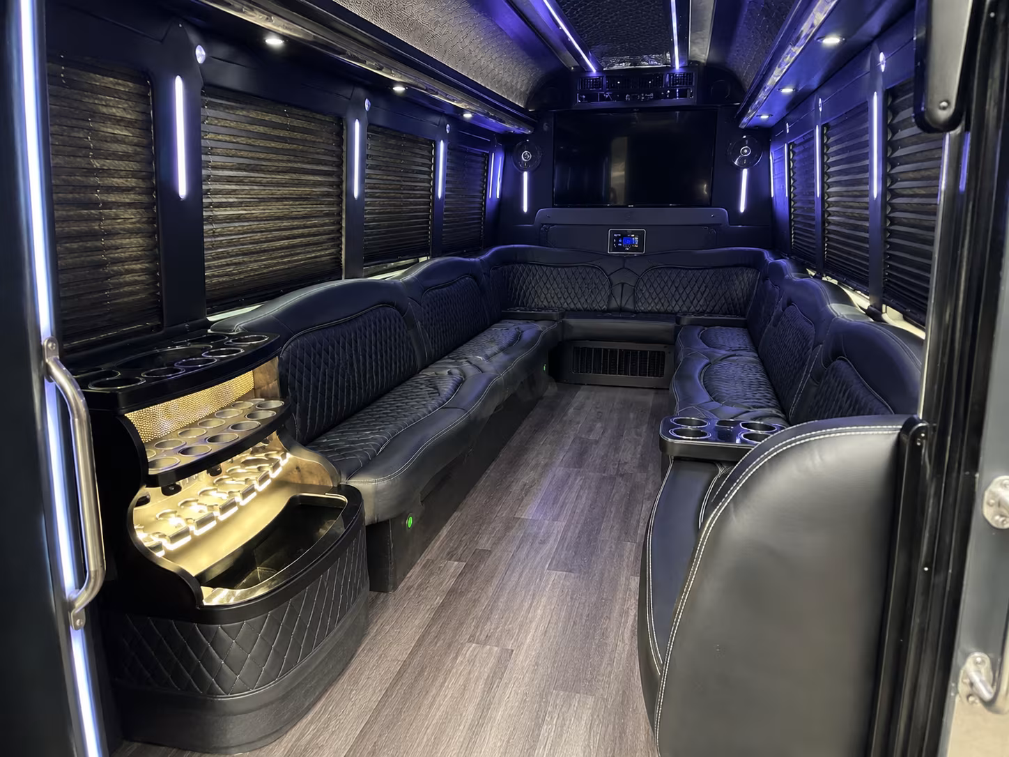 Grand Prairie Homecoming & Prom Party Bus Rentals